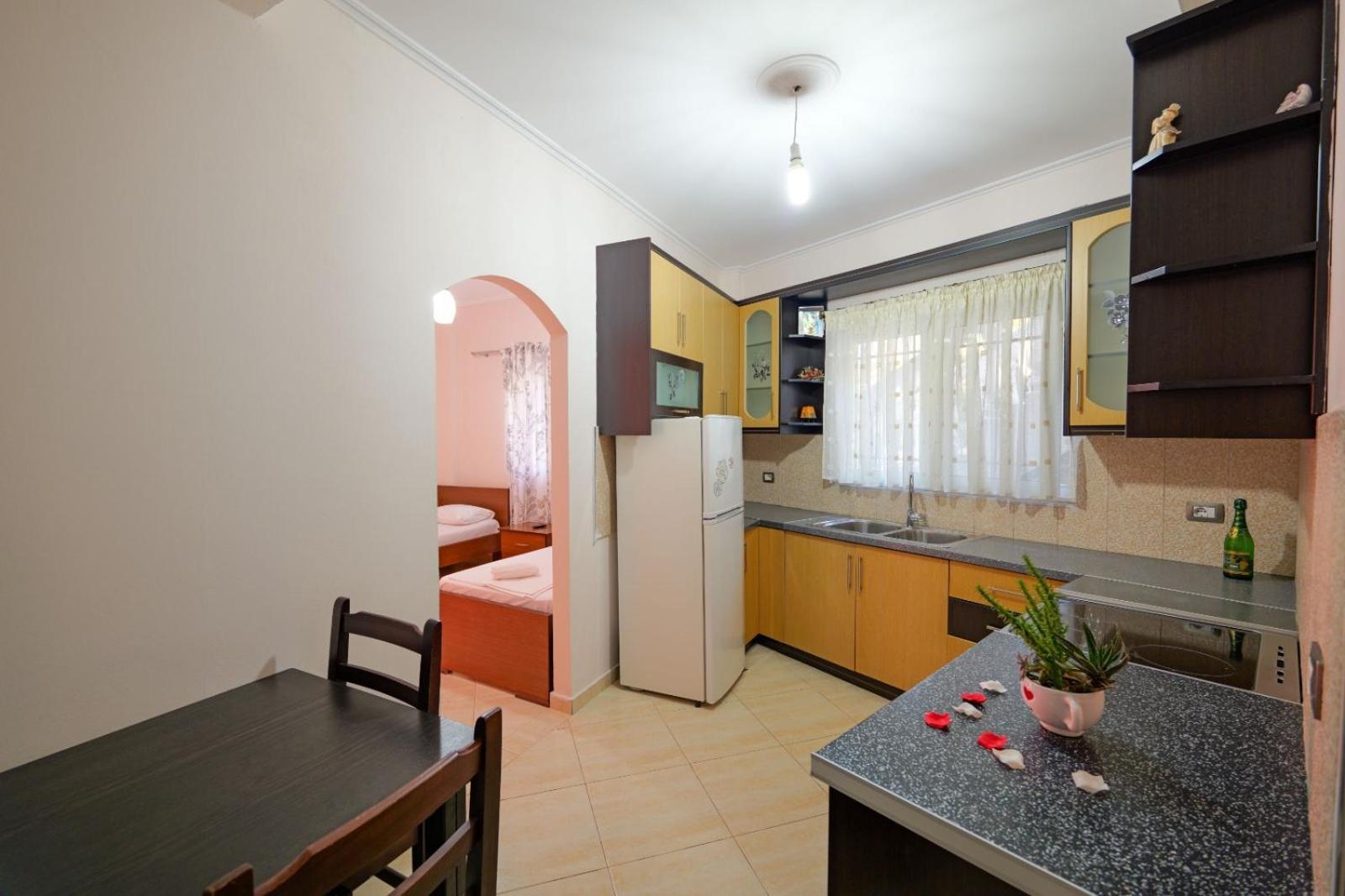 Unico Aparthotel Sarandë Exterior foto